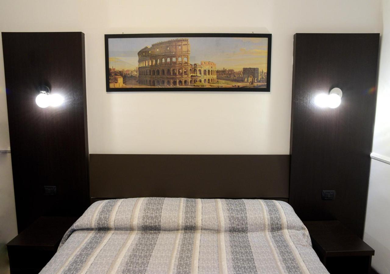 Gh Colosseum Рим Екстериор снимка
